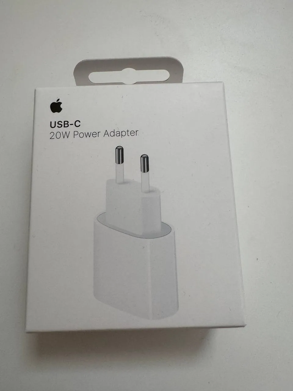 Аккумулятор и зарядка Apple для iPhone 3