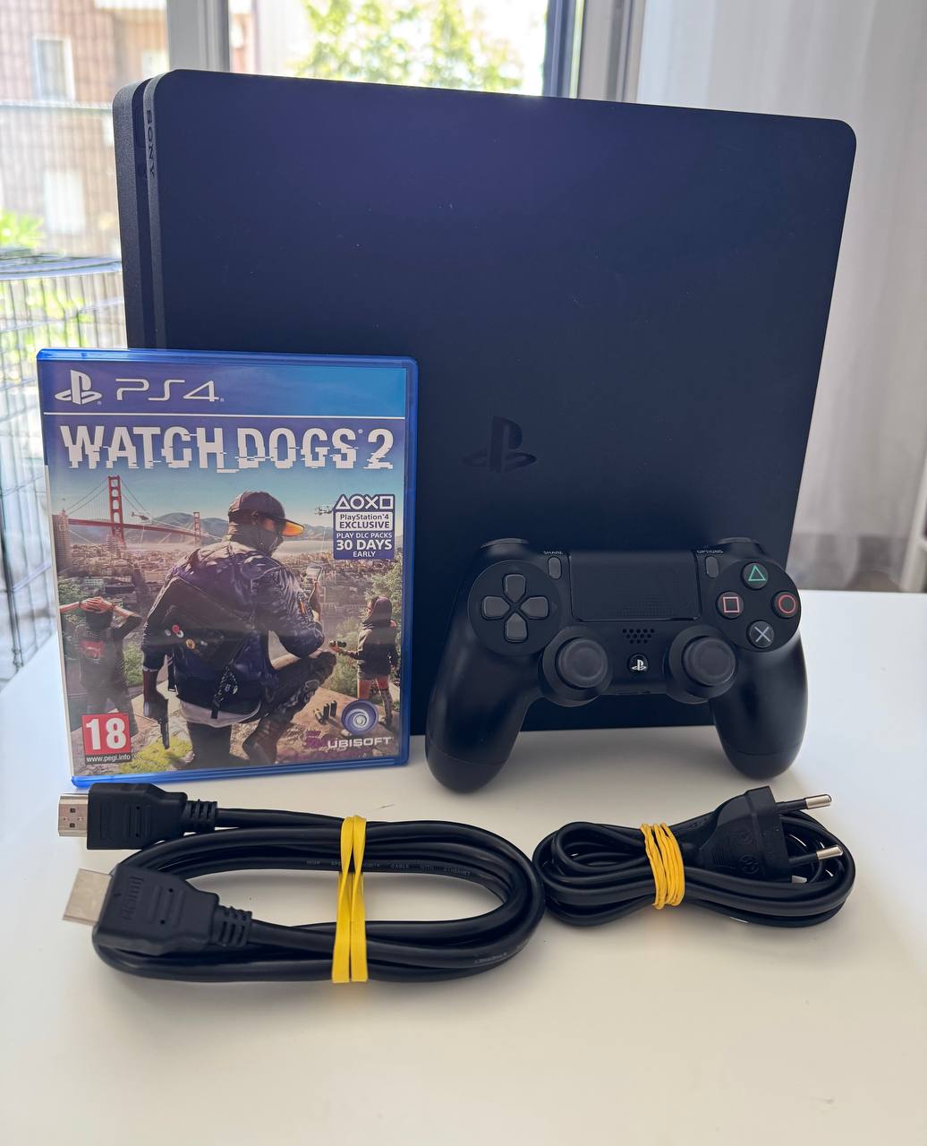 Sony PS4 Slim приставка 1