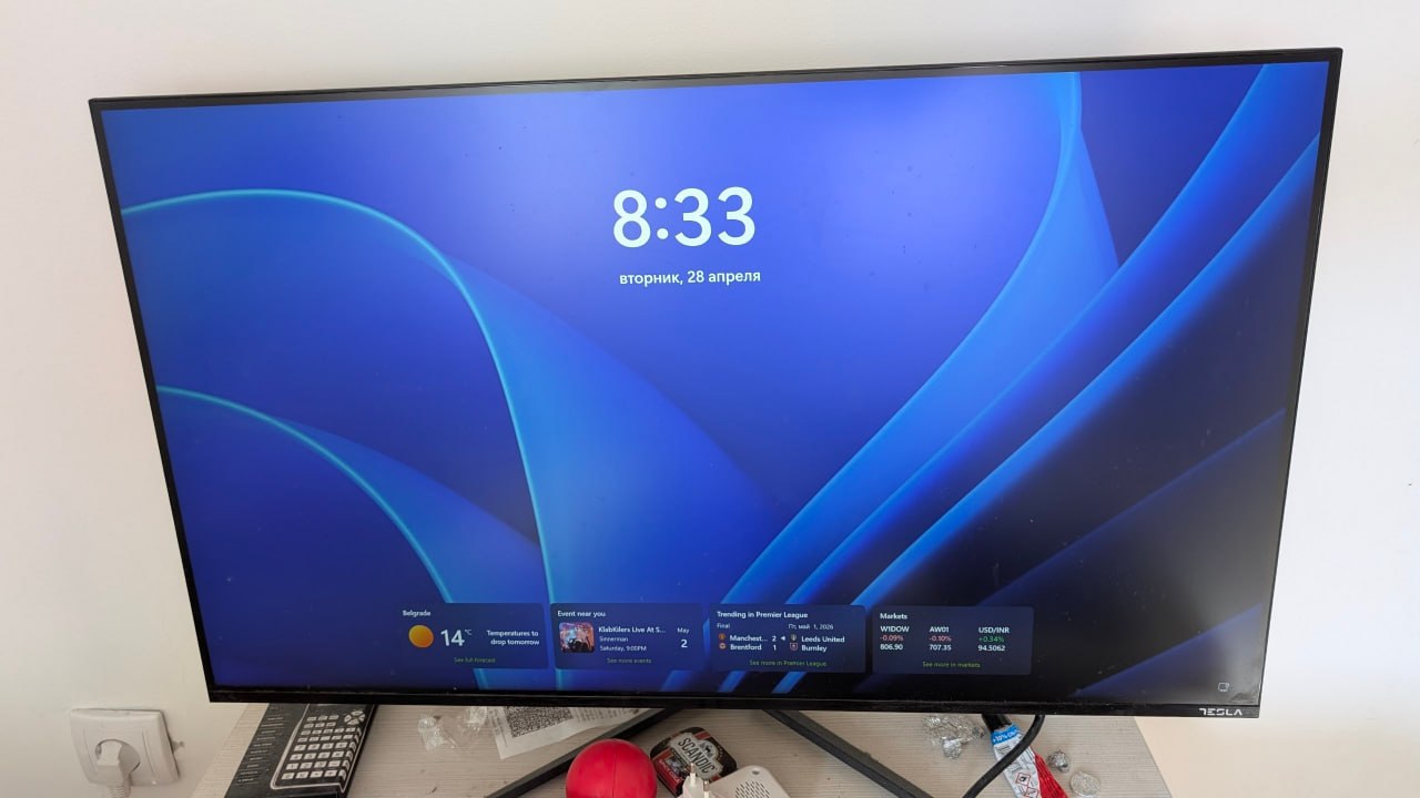 Монитор Tesla 32MC935BQ QHD 2
