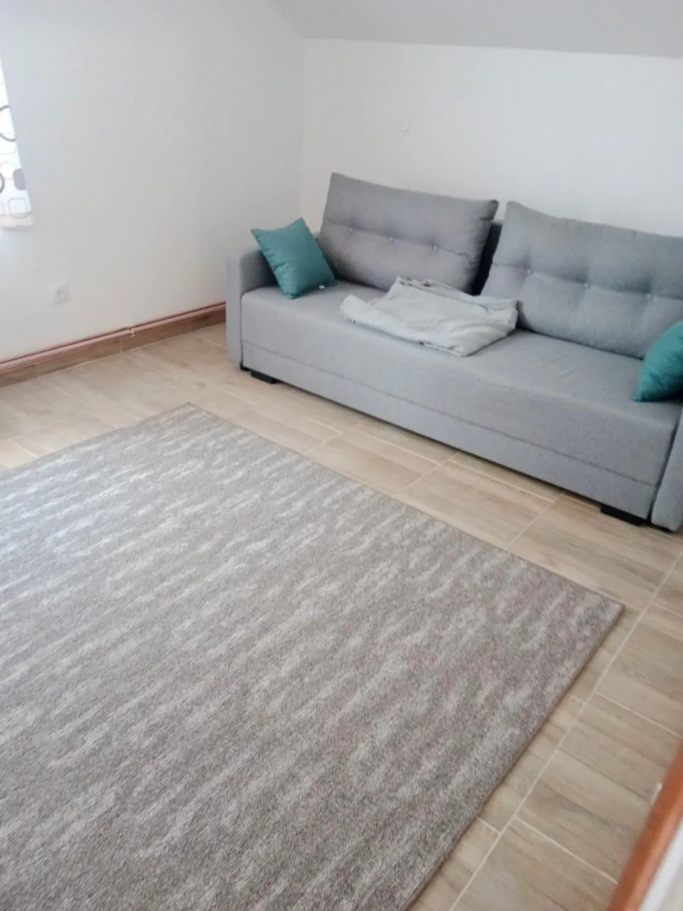 4-комнатная квартира 90 м² с мебелью в Медакович Звездара 8