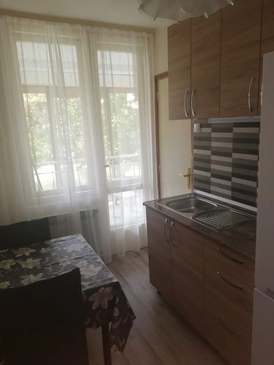 Квартира 65 м² три комнаты с террасой Звездара 4