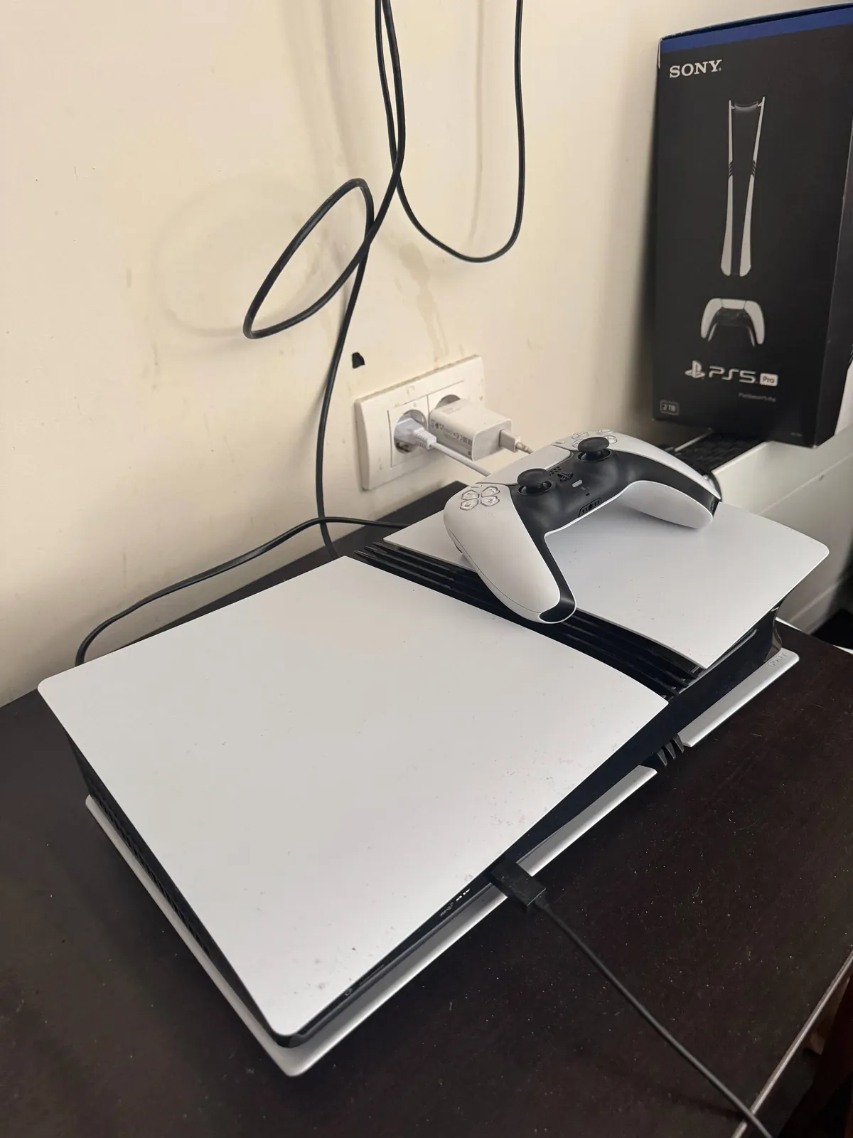PlayStation 5 Pro 2 ТБ с подпиской PS Plus 1