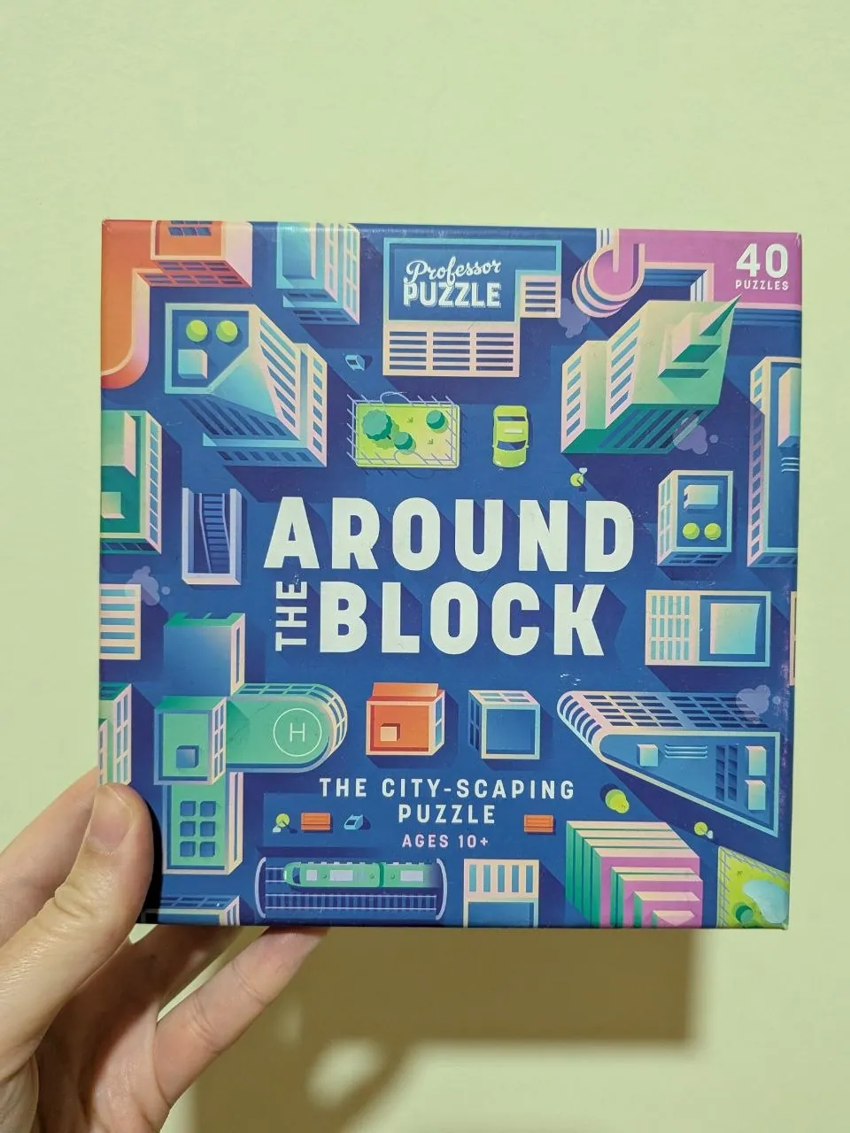 Настольная игра Around the Block и проектор звёздного неба 1