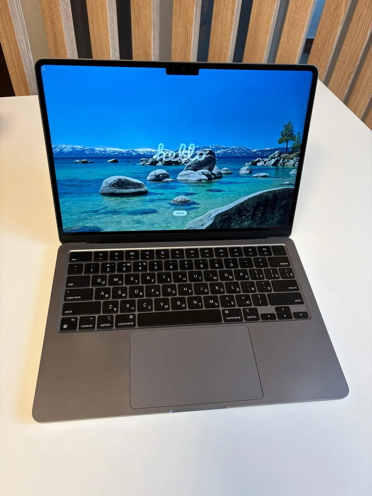 MacBook Air M2 2022 8/256 ГБ Space Grey 1