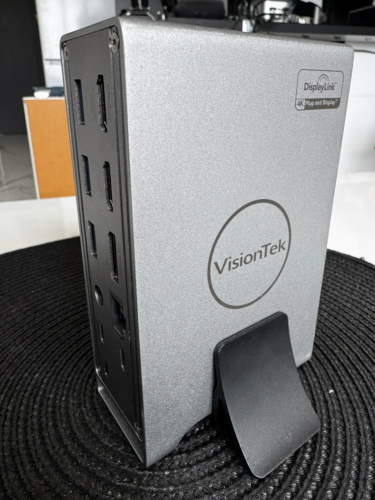Dok-станция VisionTek VT7100 USB-C три монитора 4K 1