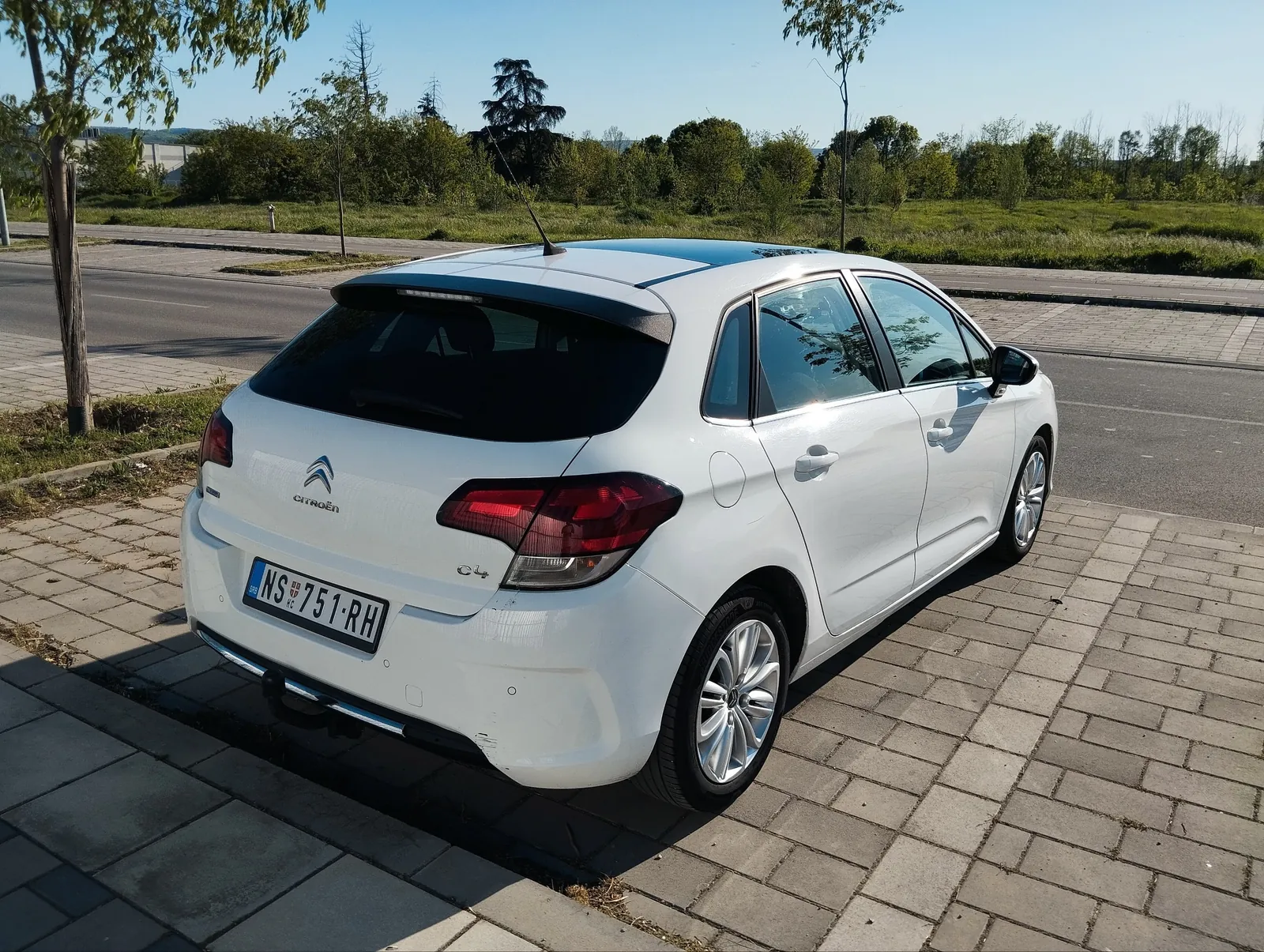 Citroen C4 1.6 BlueHDI АКПП 2015 Нови-Сад 2