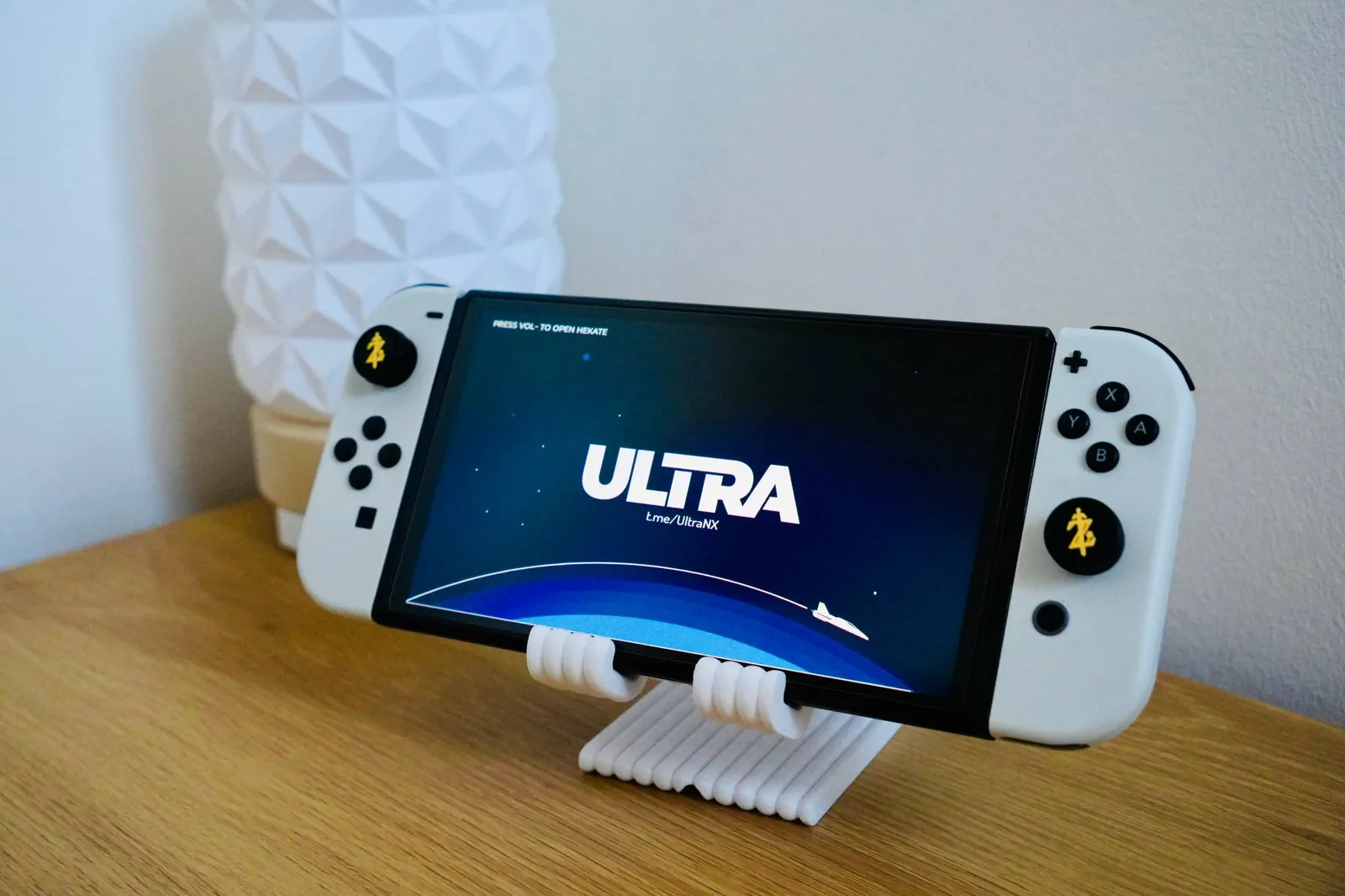 Nintendo Switch OLED 256 ГБ с чипом Нови-Сад 1