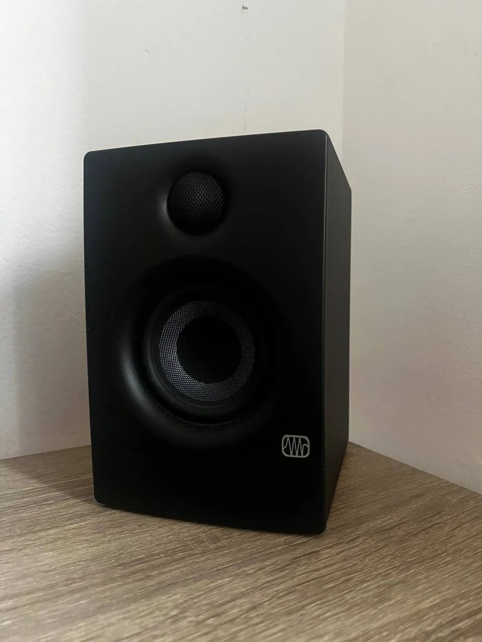Студийные мониторы PreSonus Eris E3.5 с кабелями, Нови-Сад 2