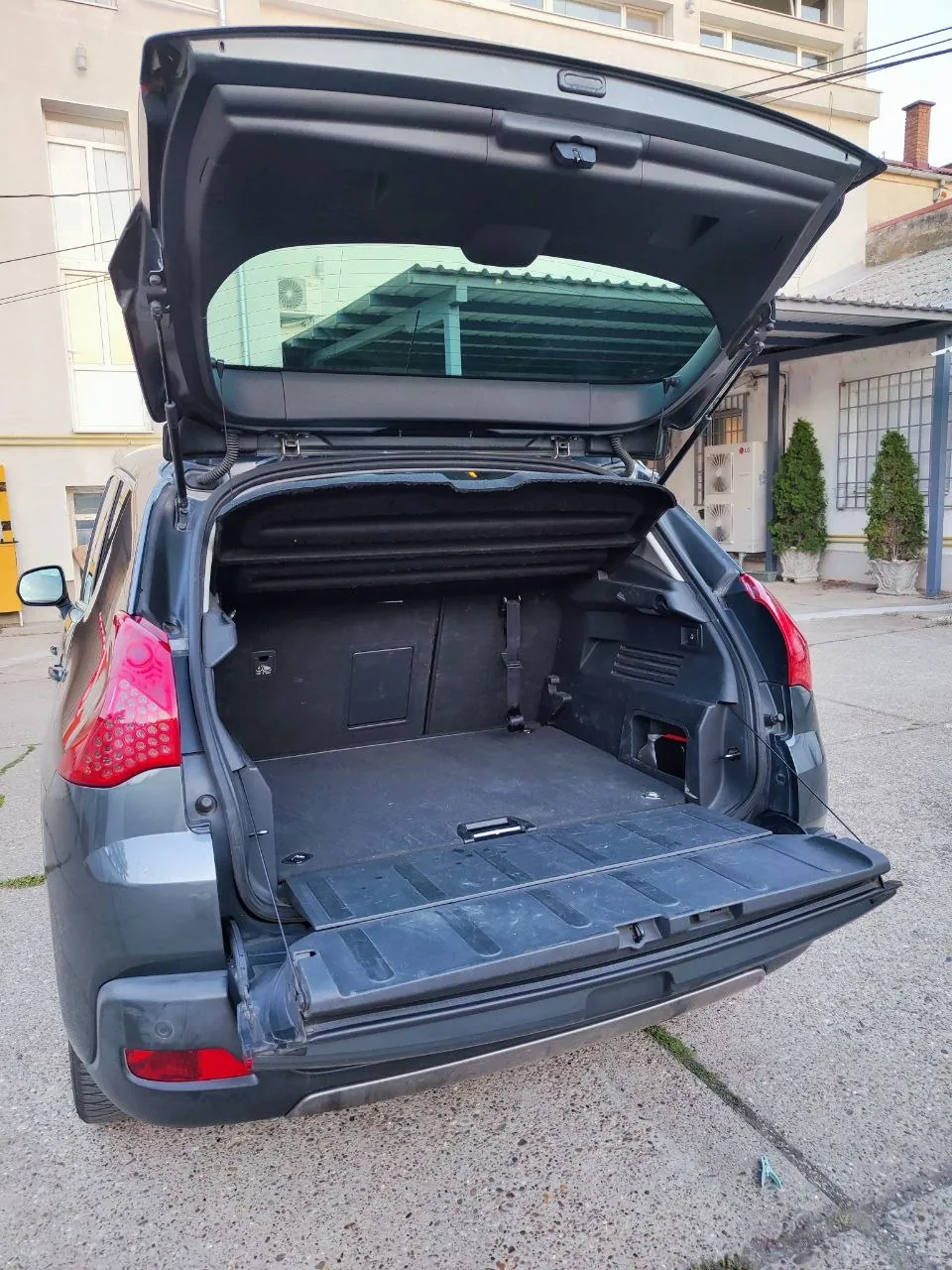 Peugeot 3008 2.0 HDI дизель 2011 год пробег 192 000 Белград 10