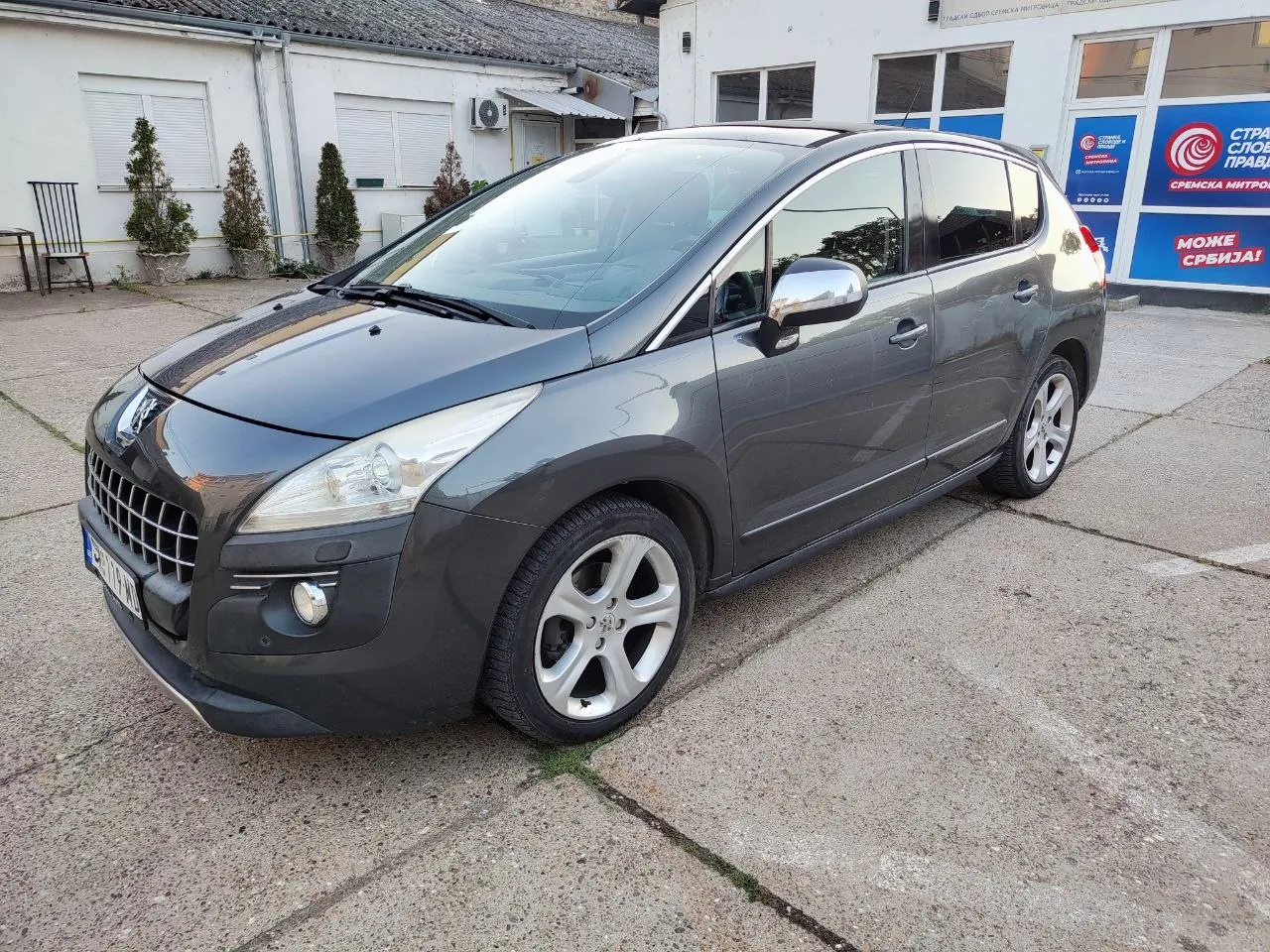 Peugeot 3008 2.0 HDI дизель 2011 год пробег 192 000 Белград 1
