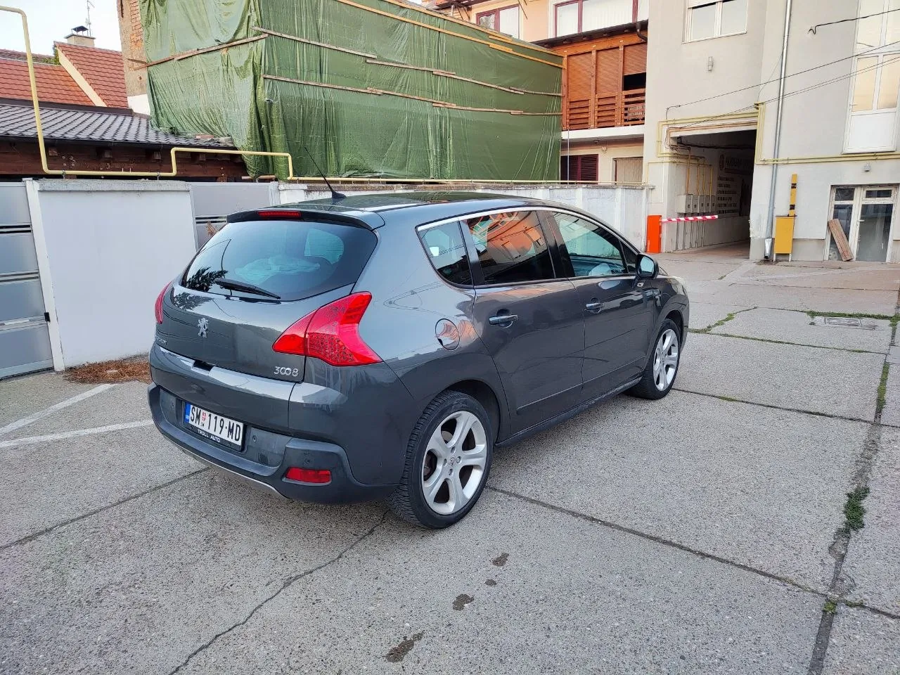 Peugeot 3008 2.0 HDI дизель 2011 год пробег 192 000 Белград 4