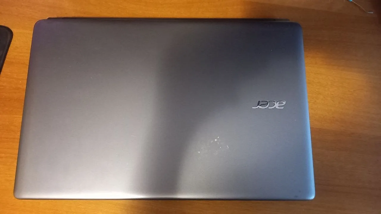 Ноутбук Acer Aspire E1-532 на запчасти 3