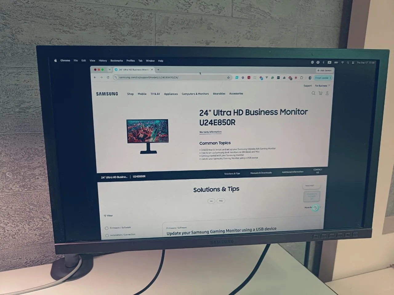 Монитор Samsung U24E850R 24 дюйма 4K 1