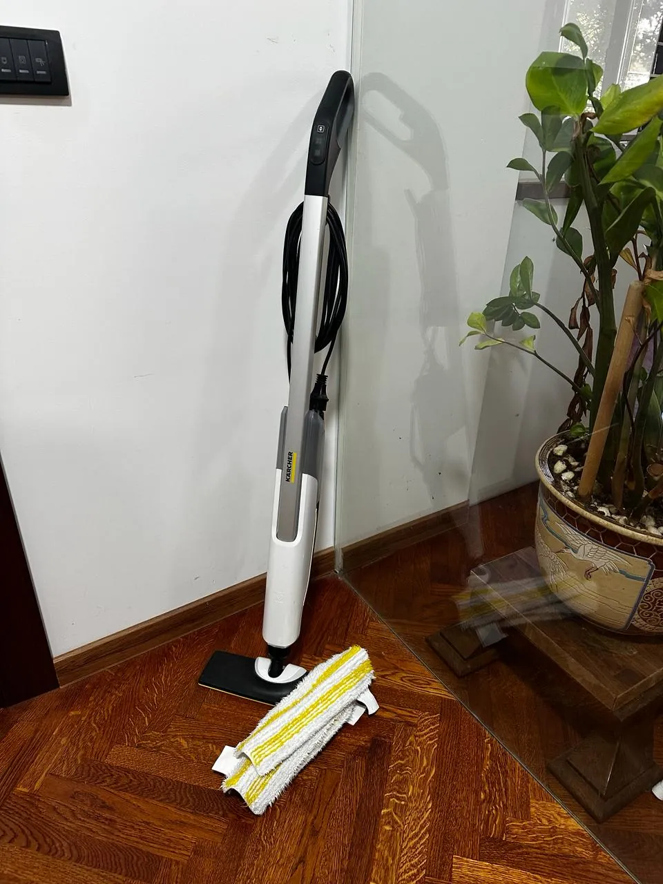 Паровая электрошвабра Karcher с тряпочками 1