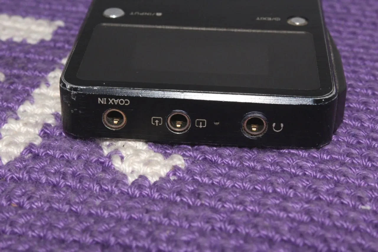 ЦАП-усилители лот Lightning Fiio Earmen Colibri Земун 4