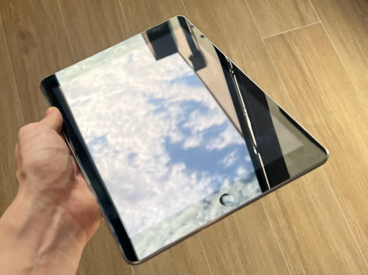 IPad Air первого поколения с чехлом Нови-Сад 3
