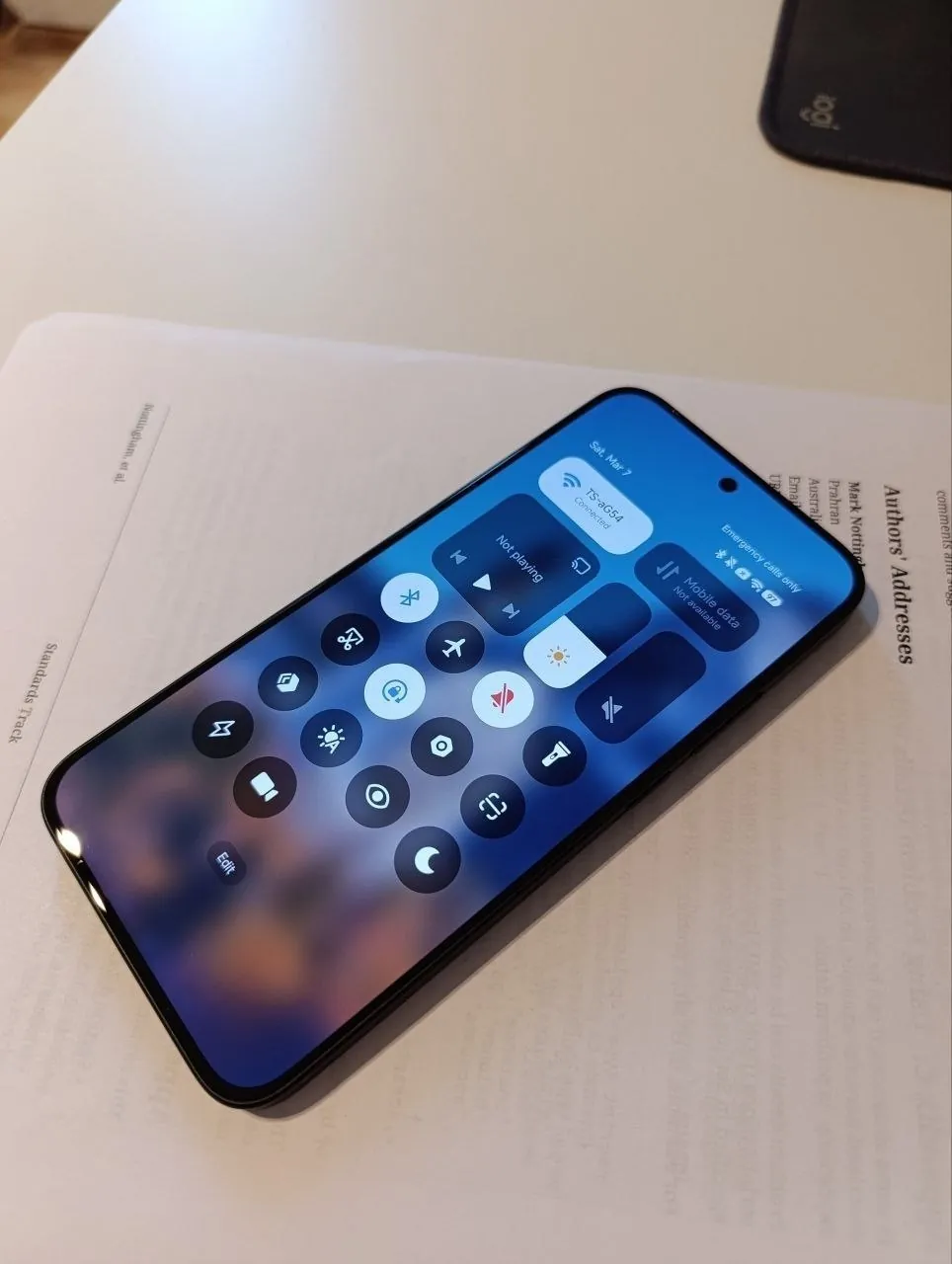 Смартфон Xiaomi 15T с зарядником Белград 4