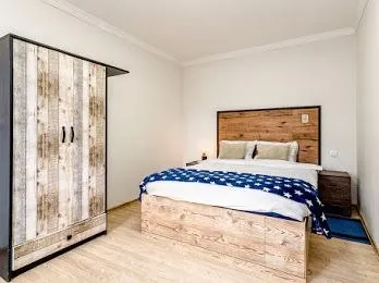 Трёхкомнатная квартира 67 м² на Звездаре 4
