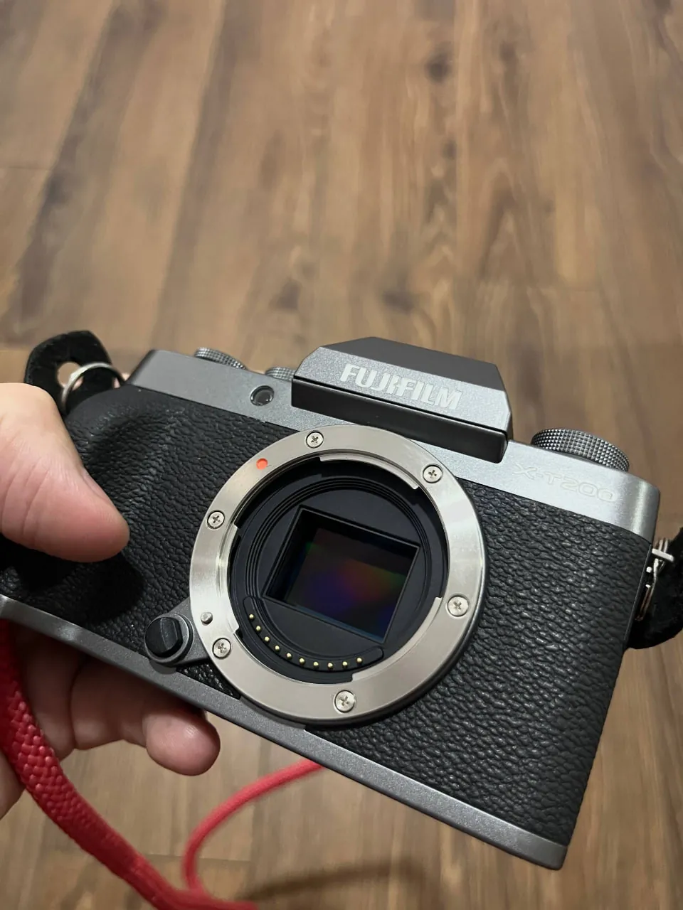 Беззеркальная камера Fujifilm X-T200 с объективом 4