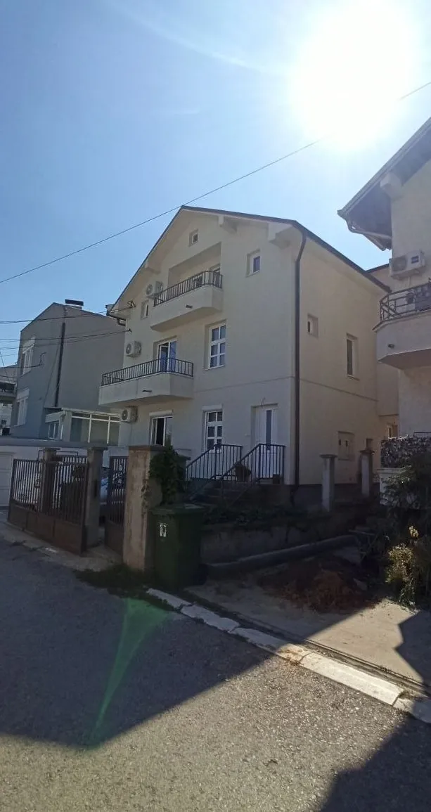 Студия 39 м² с террасой Медакович Звездара аренда 1