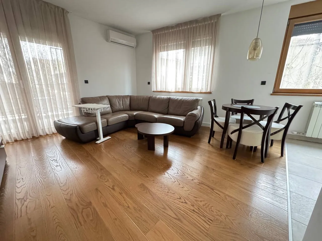 Трёхкомнатная квартира 75 м² на Врачаре 9