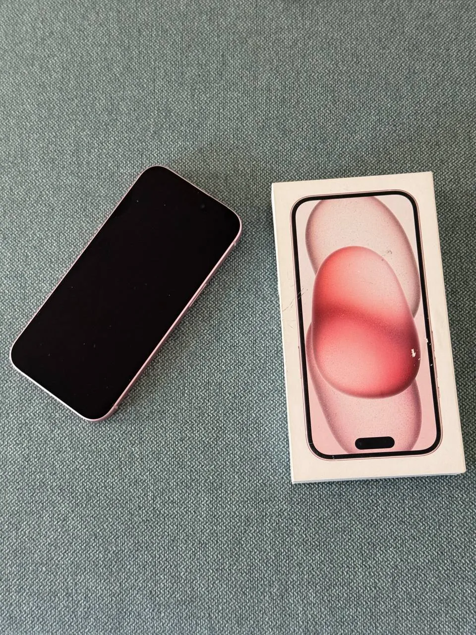 Apple Watch Series 8 и iPhone 15 128 ГБ 3