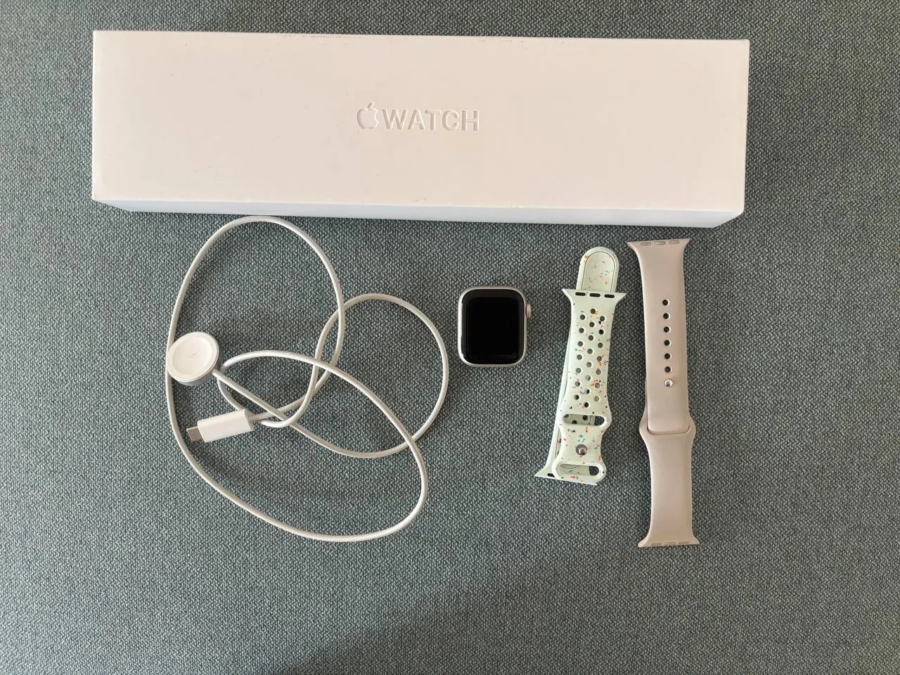 Apple Watch Series 8 и iPhone 15 128 ГБ 2