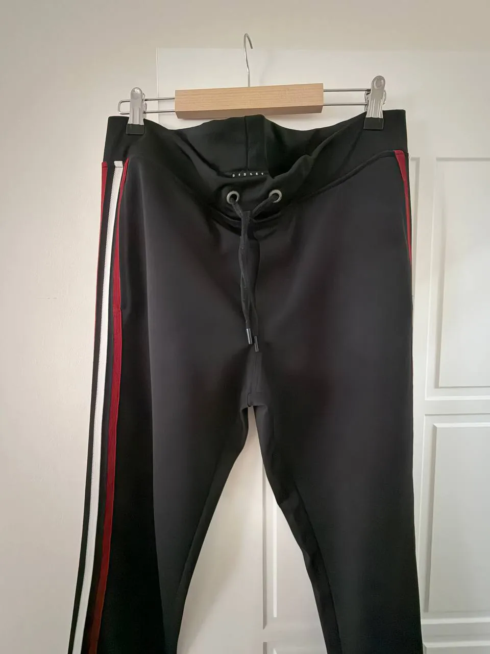Одежда Tommy Hilfiger Mexx Sisley мужская и женская 3