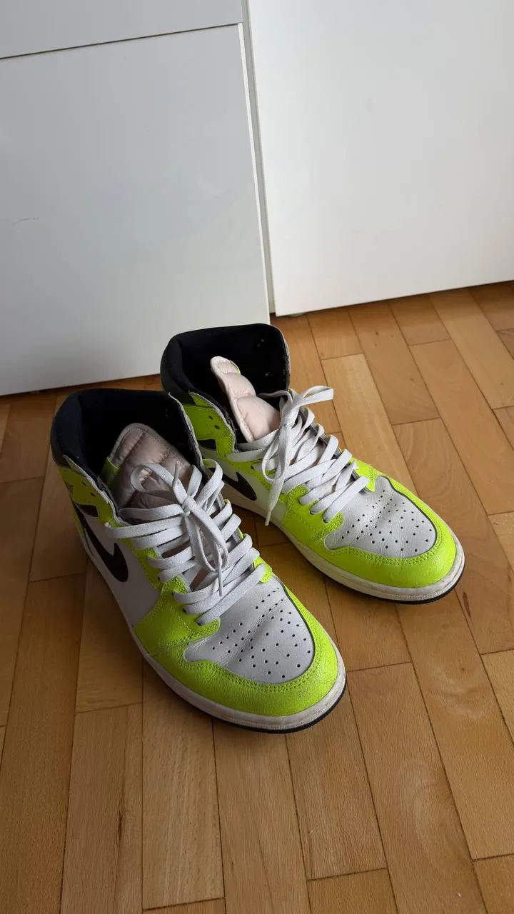 Кроссовки Lacoste Nike Air Jordan и беговые Белград 5
