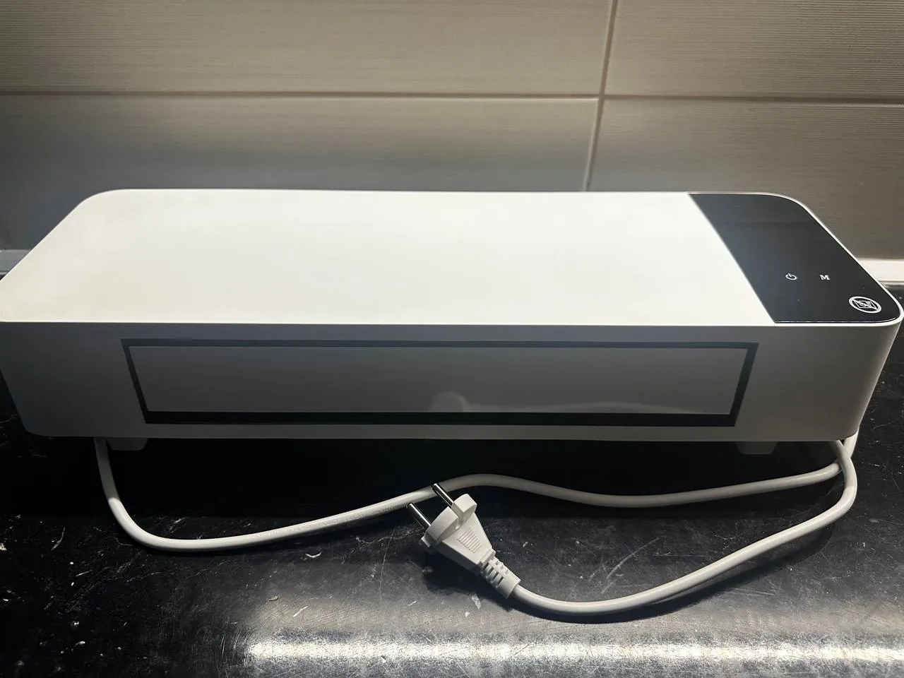 Настенный обогреватель Tronic TKWHB 2000 Вт Звездара 1
