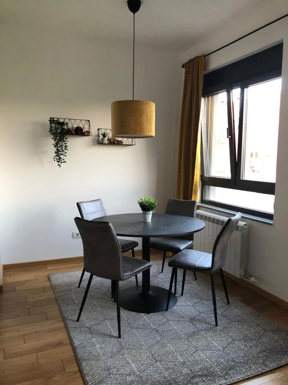 Трёхкомнатная квартира 60 м² Баново Брдо 5