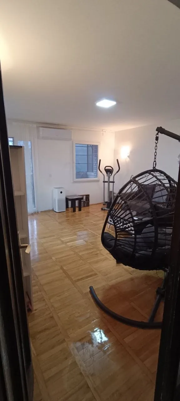 Трёхкомнатная квартира 80 м² Жарково 2