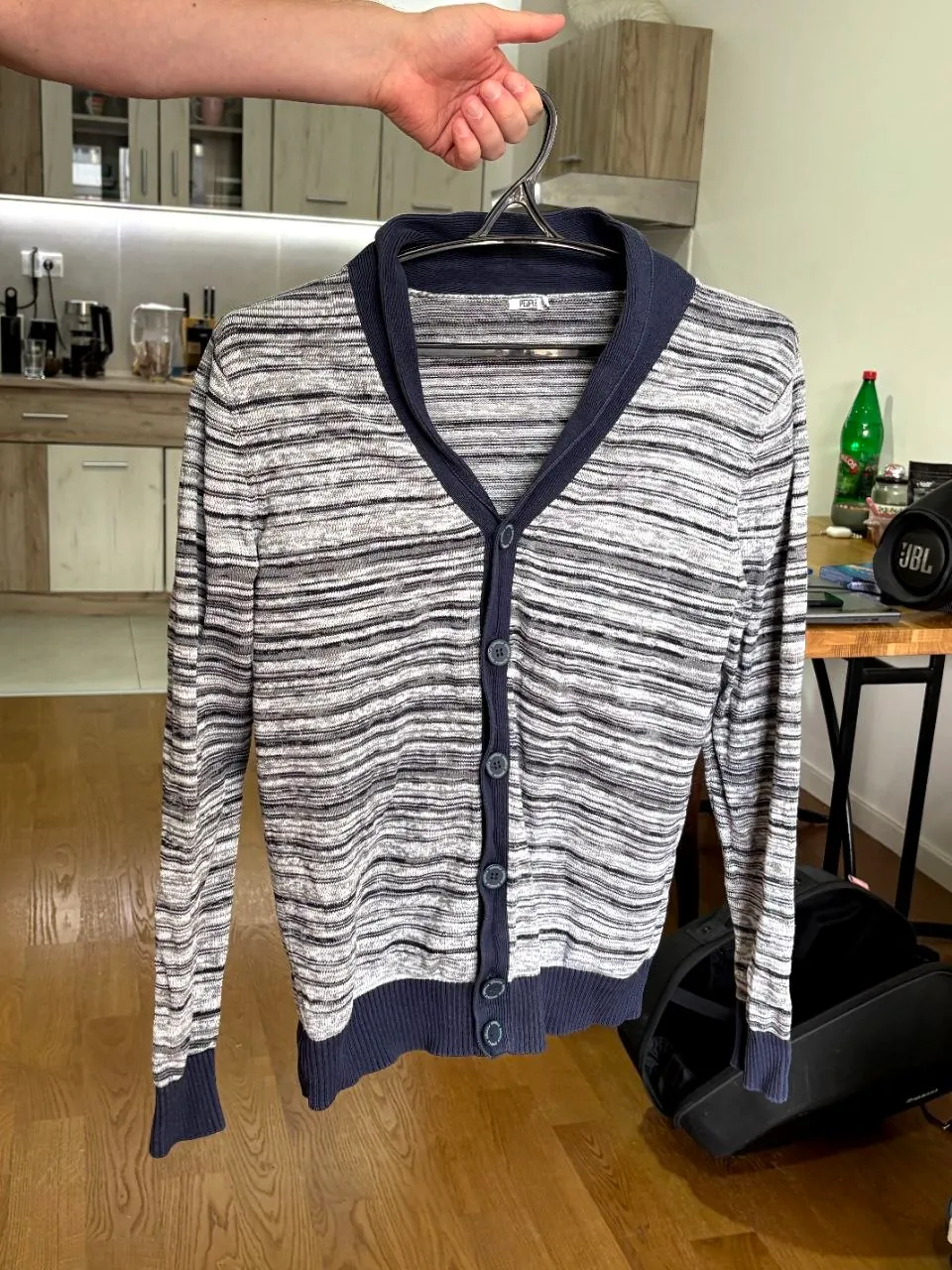 Мужская одежда лот: лонгслив, рубашка Armani, куртка 6