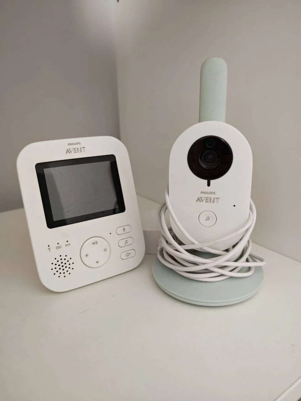 Видеоняня Philips Avent SCD831 1