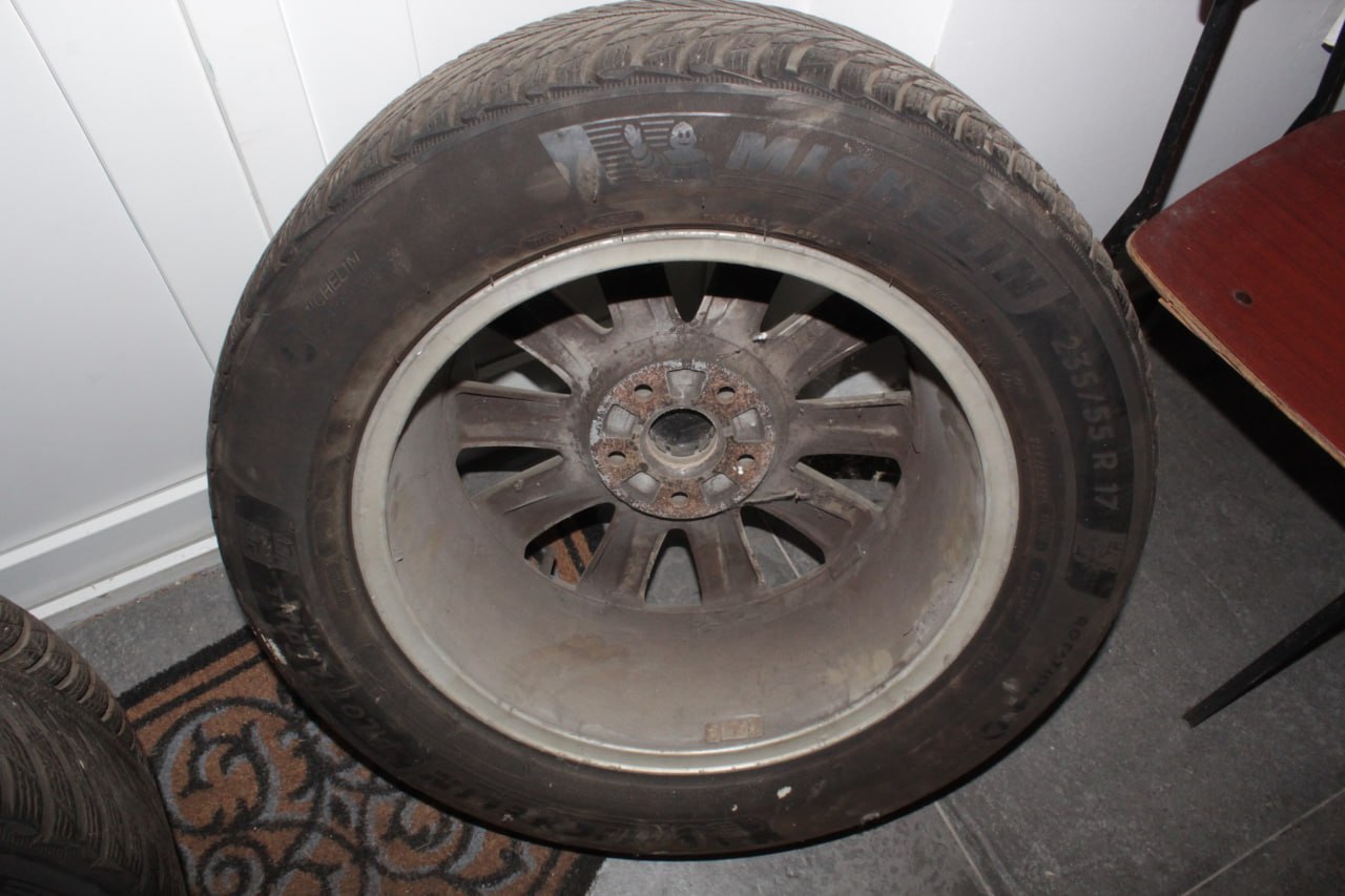 Колеса Volkswagen Touareg Michelin 235/55 R17 9