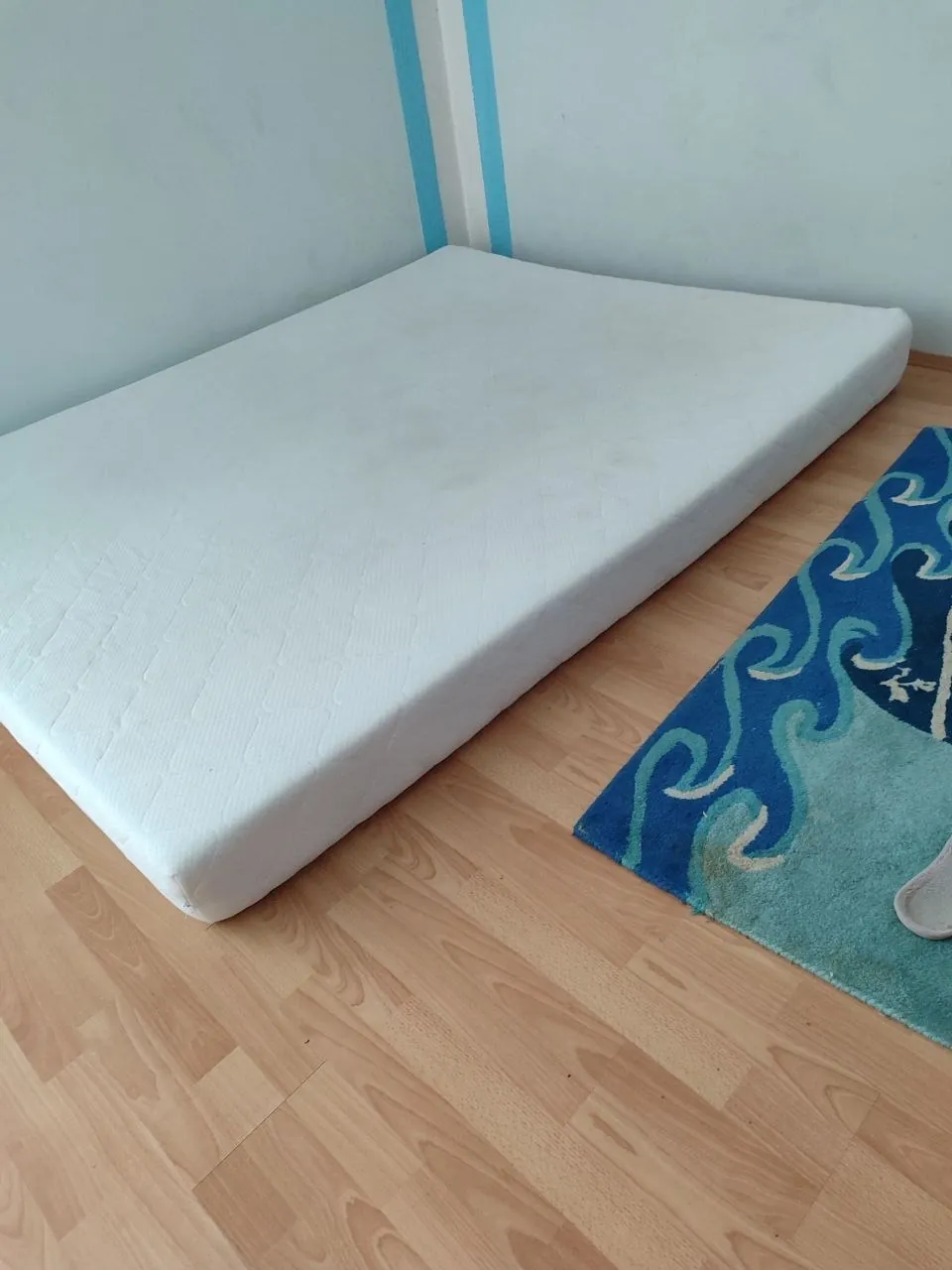 Матрас двуспальный 160×200 мягкий б/у 3