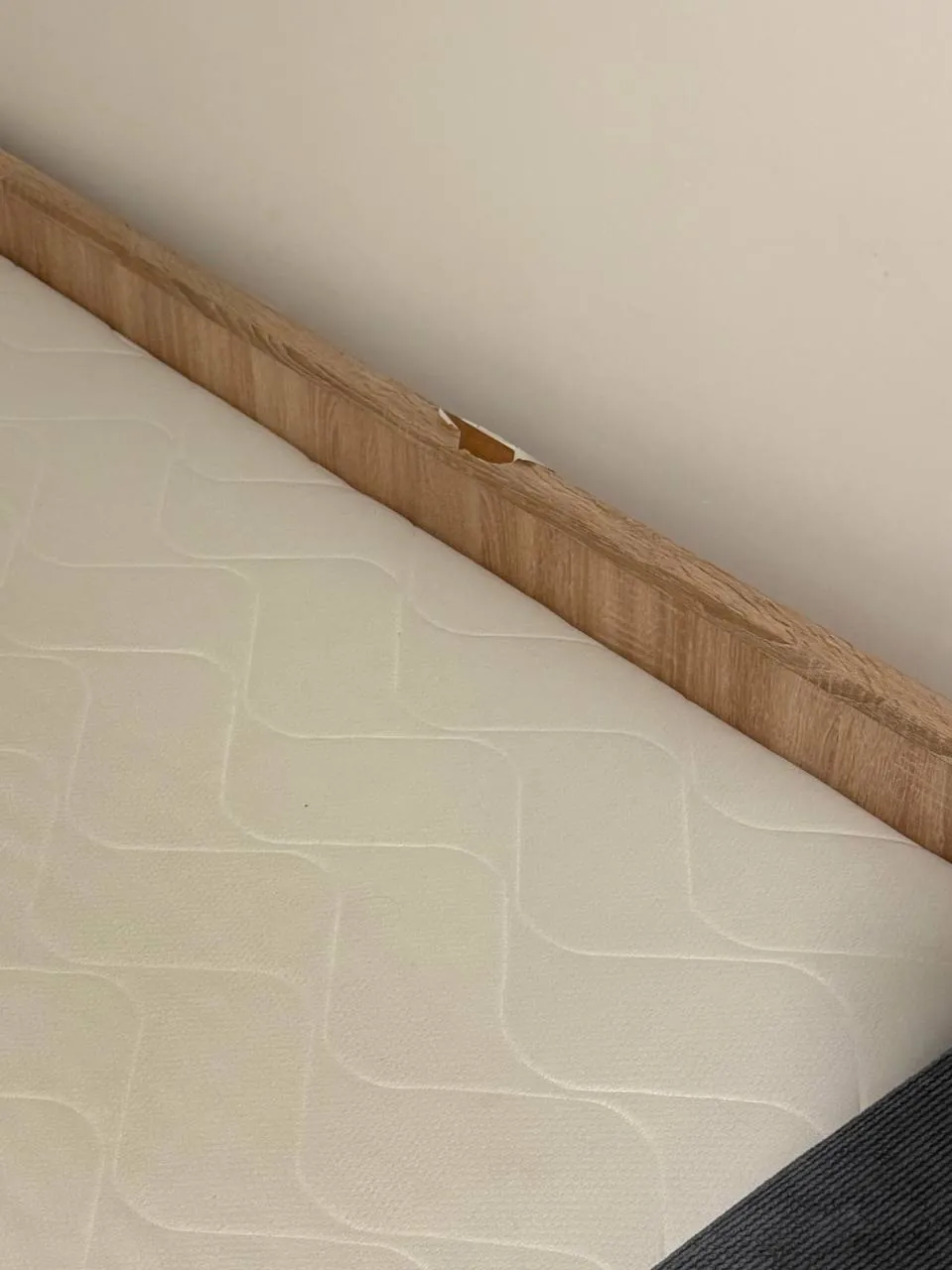 Кровать двуспальная 140×200 Звездара Белград 2