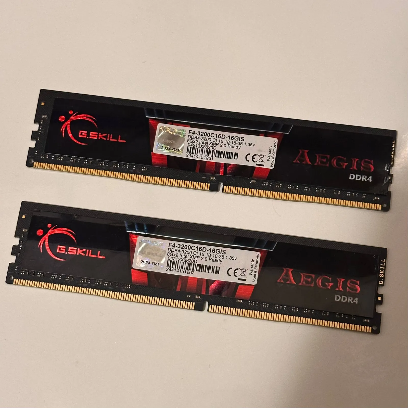 Оперативная память DDR4-3200 МГц 16 ГБ 1