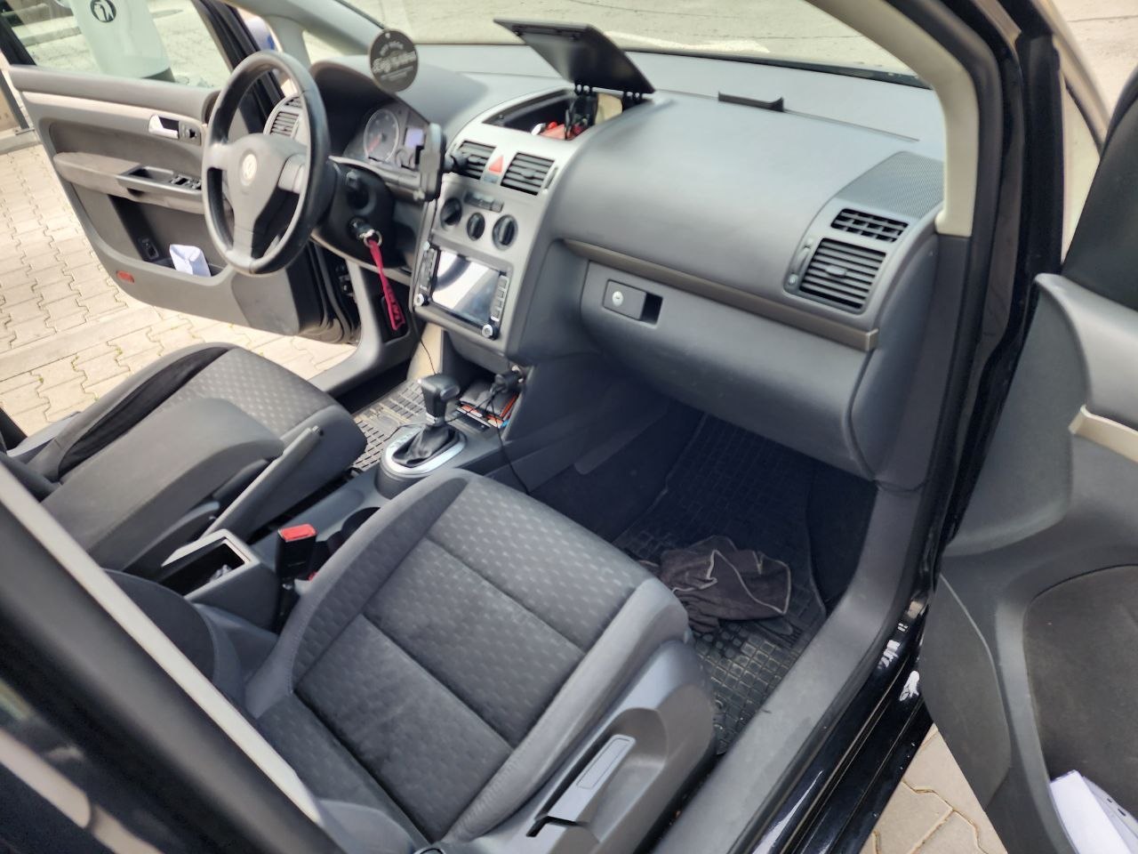 Volkswagen Touran 2.0 TDI 2008 7 мест 4