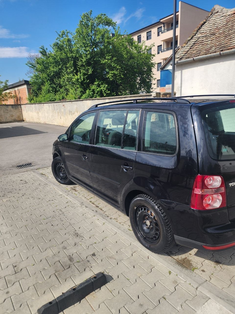 Volkswagen Touran 2.0 TDI 2008 7 мест 2
