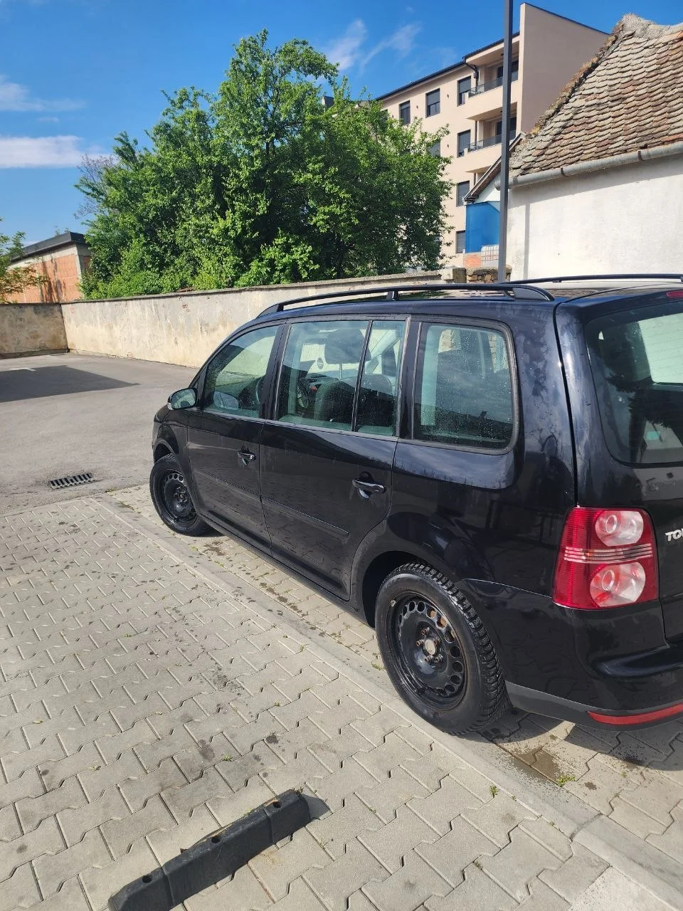 Volkswagen Touran 2.0 TDI 2008 7 мест 2
