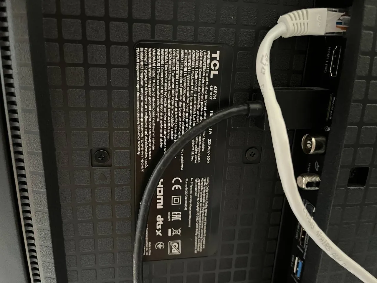 Телевизор TCL 43 дюйма и монитор Dell 28 дюймов 2