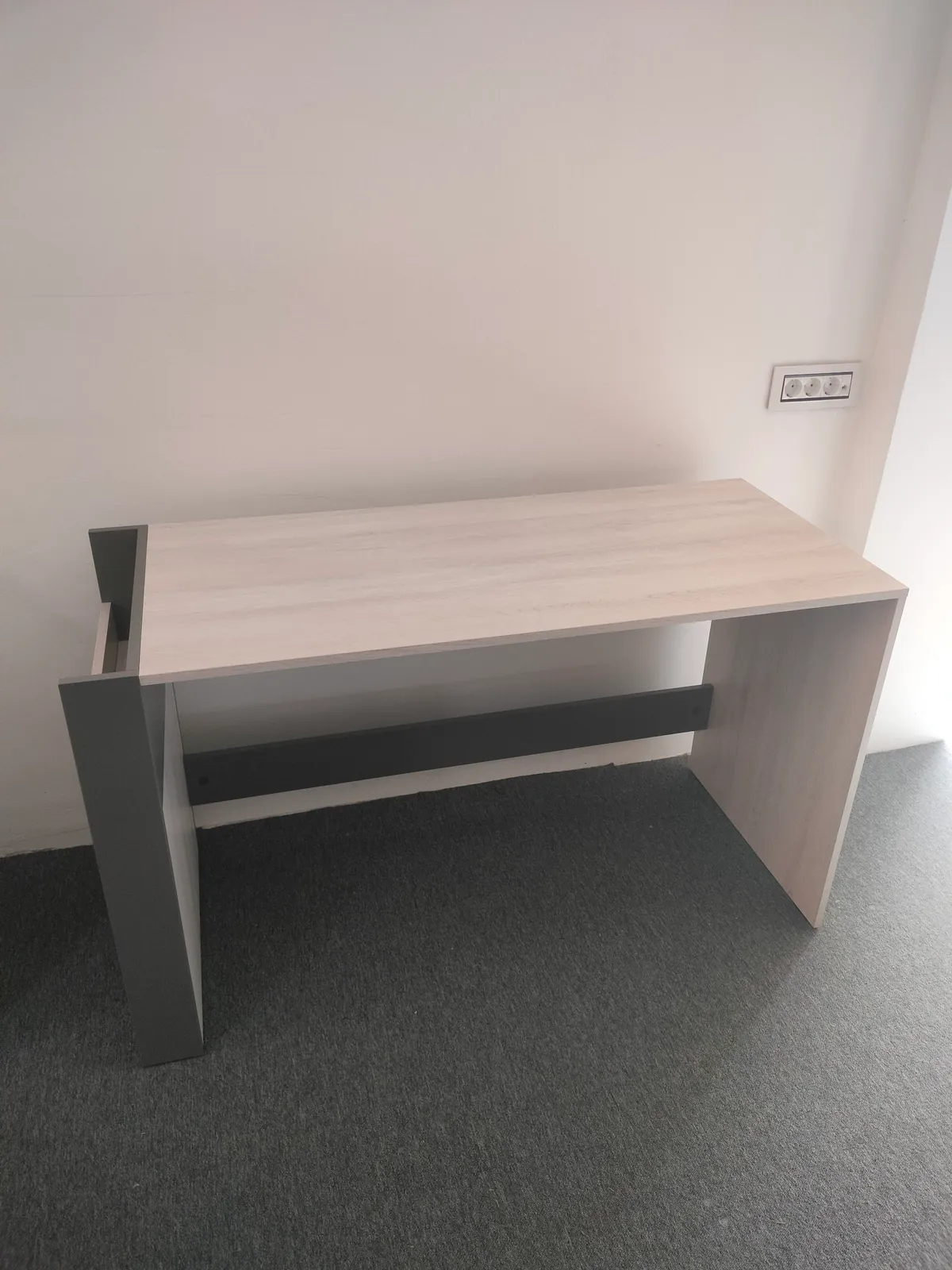 Письменный стол и офисное кресло IKEA новые 1