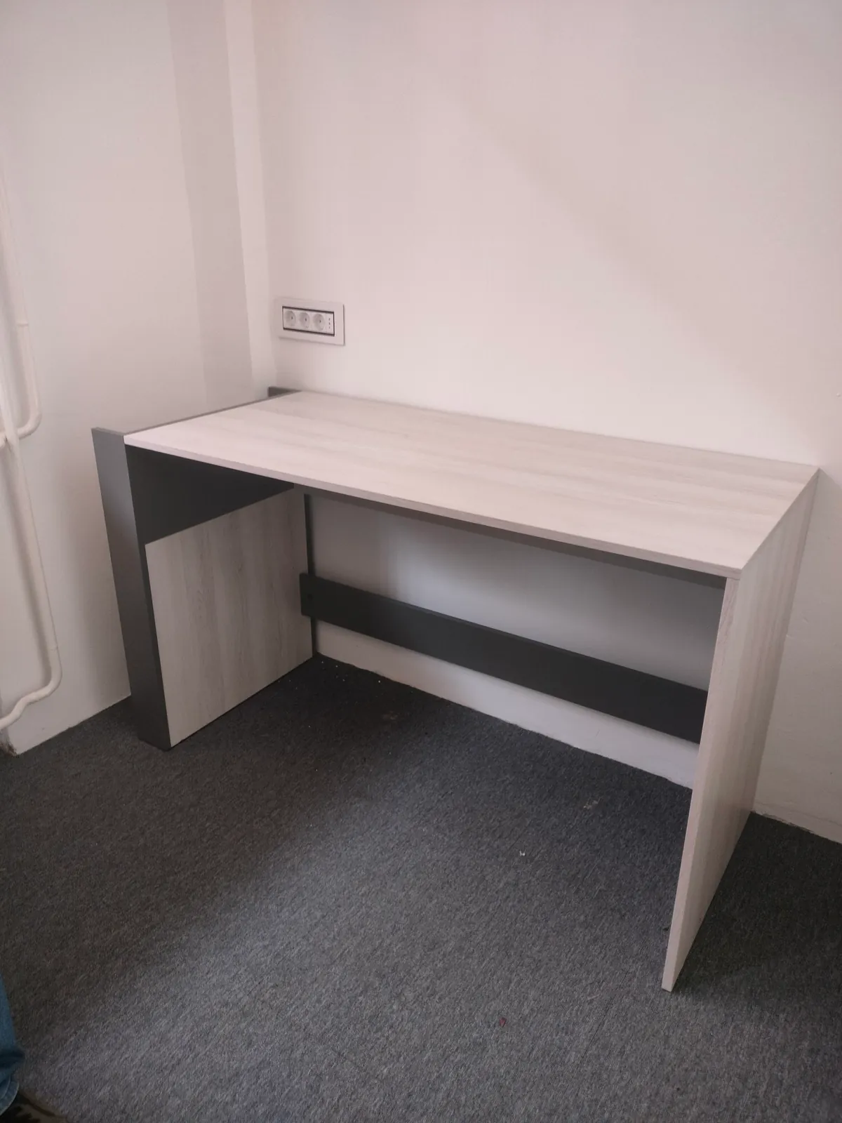 Письменный стол и офисное кресло IKEA новые 2
