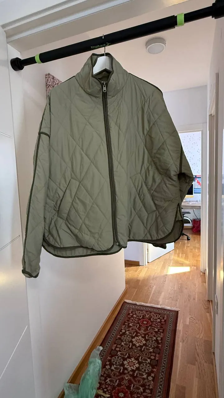 Женские куртки и пальто Oysho Benetton новые размер L-XL 3