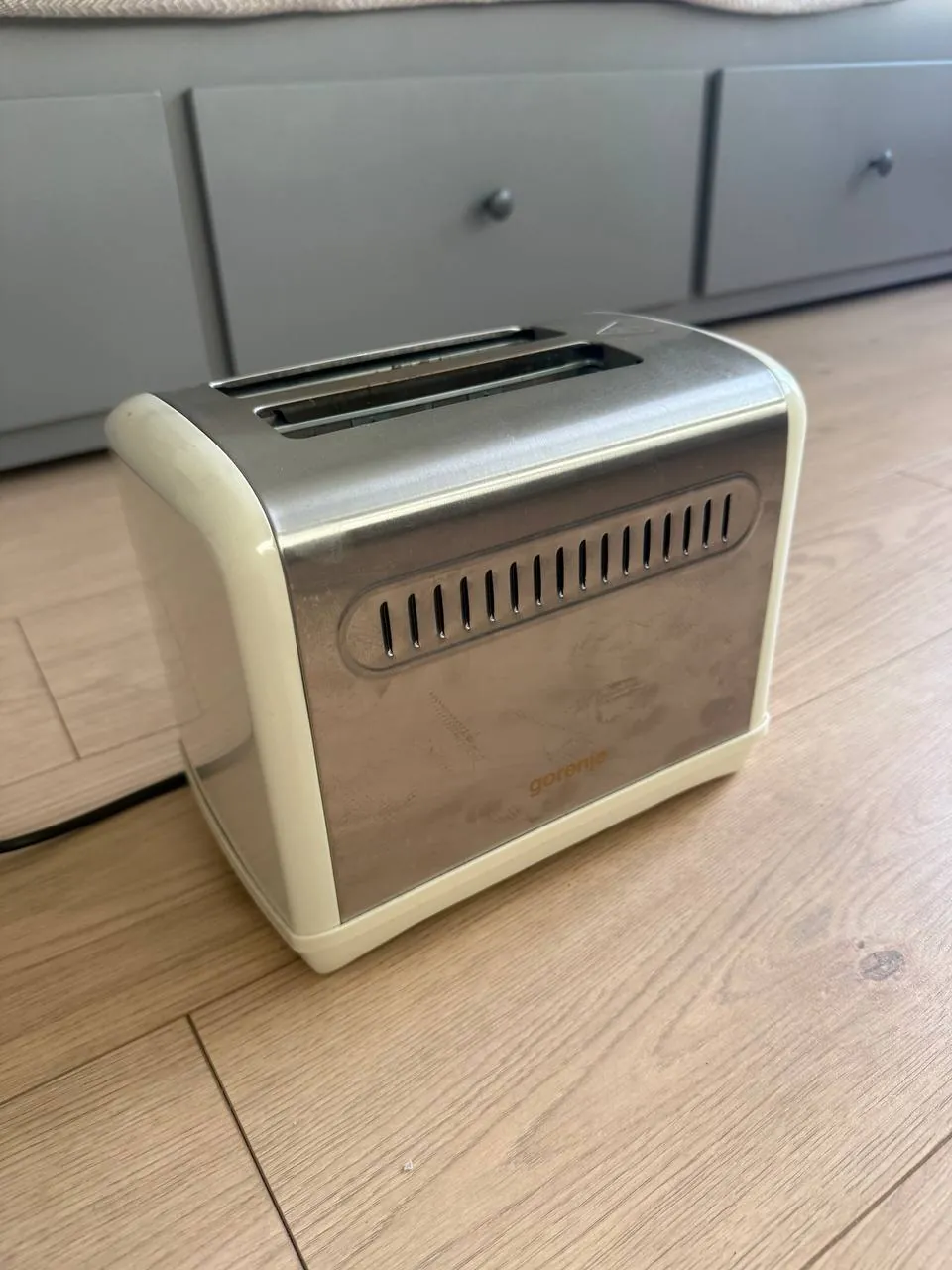 Тостер Gorenje T1100CLI кремовый с нержавеющей сталью 1