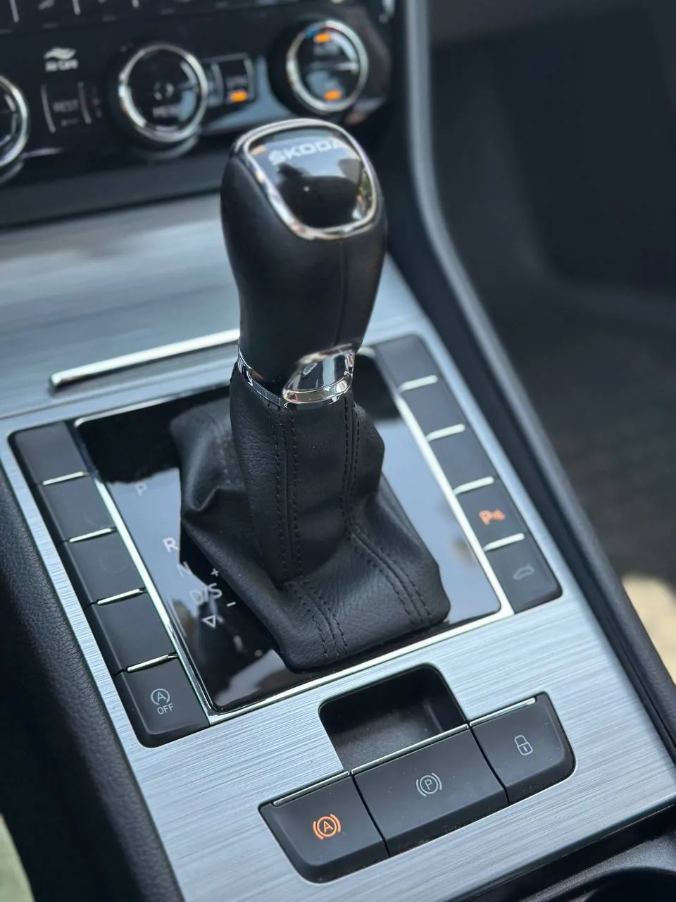 Skoda Superb 2023 2.0 TDI АКПП Белград 5