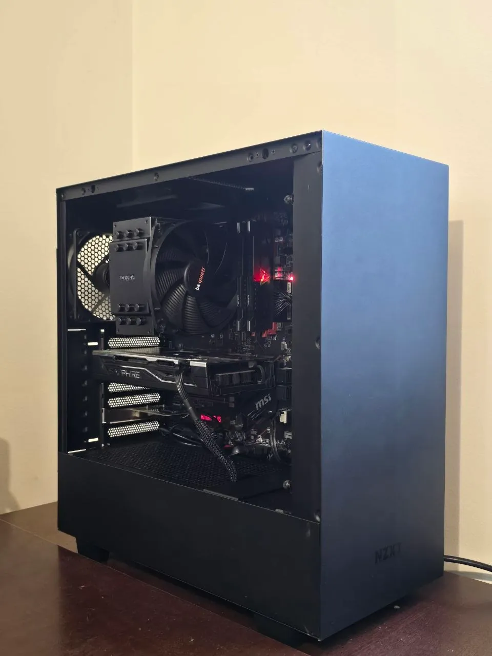 Игровой ПК Ryzen 7 3700X RX 580 32 ГБ Нови-Сад 1