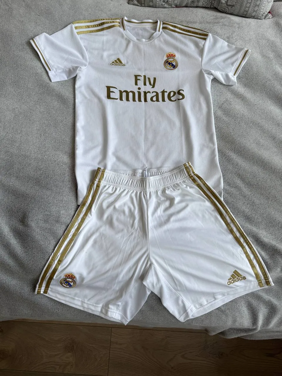 Комплект Adidas Real Madrid шорты и футболка размер S 1