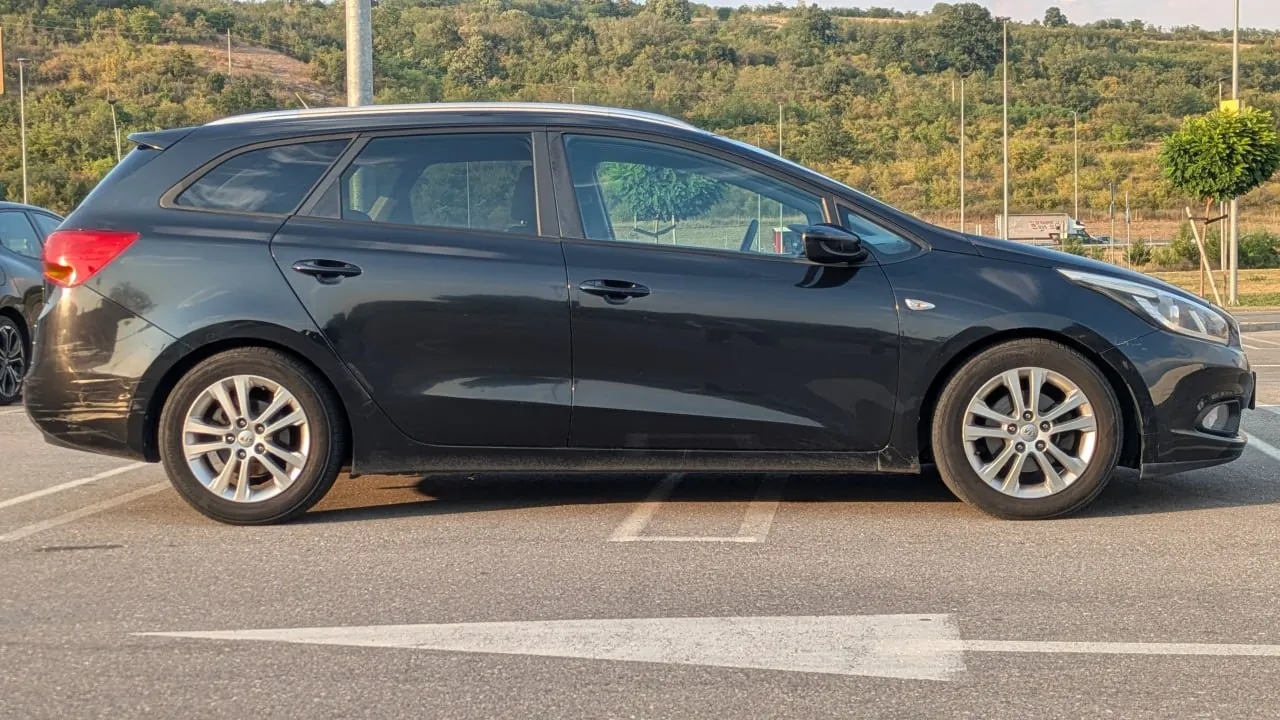 Kia Ceed 2013 1.6 CRDI механика Белград 6